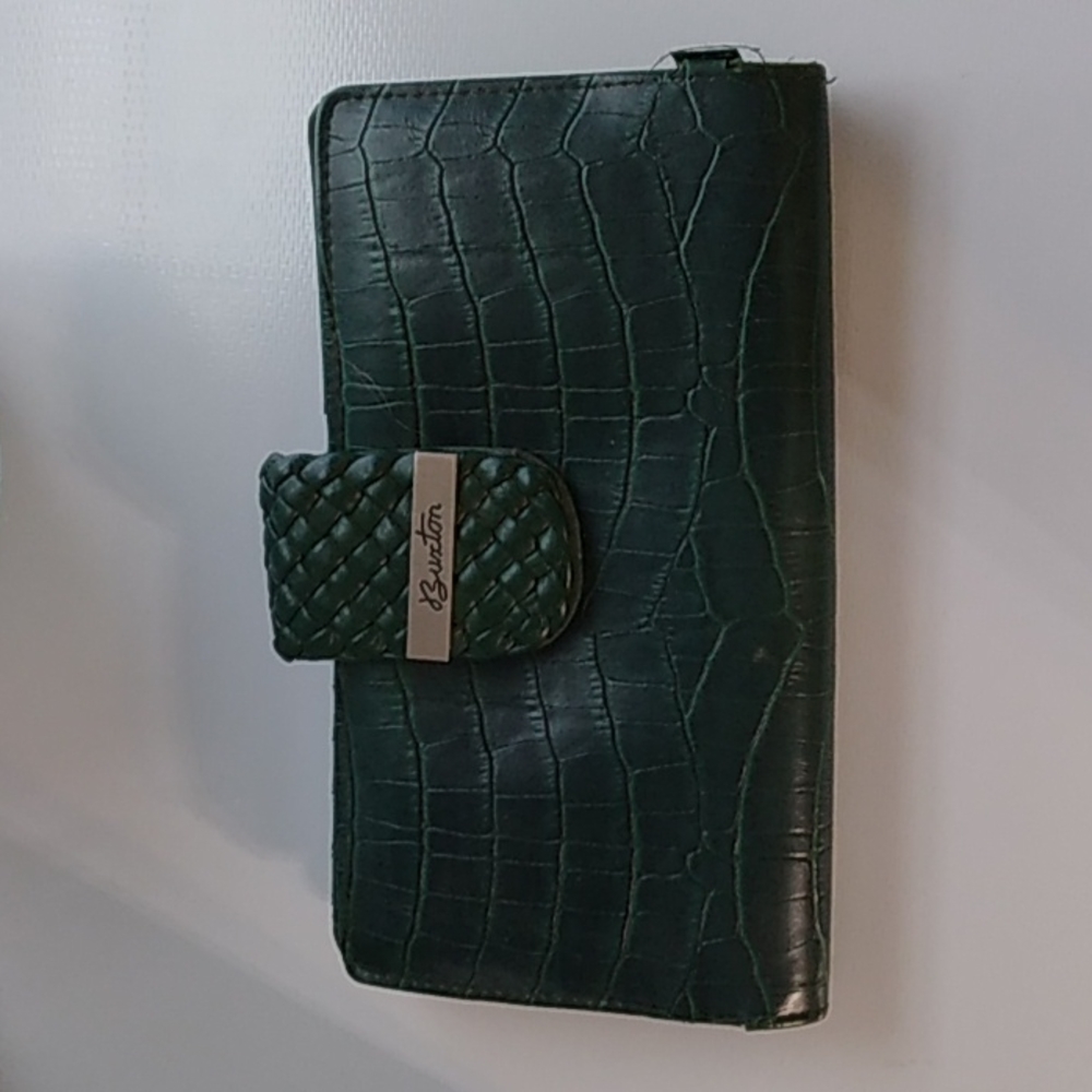 Buxton Wallet